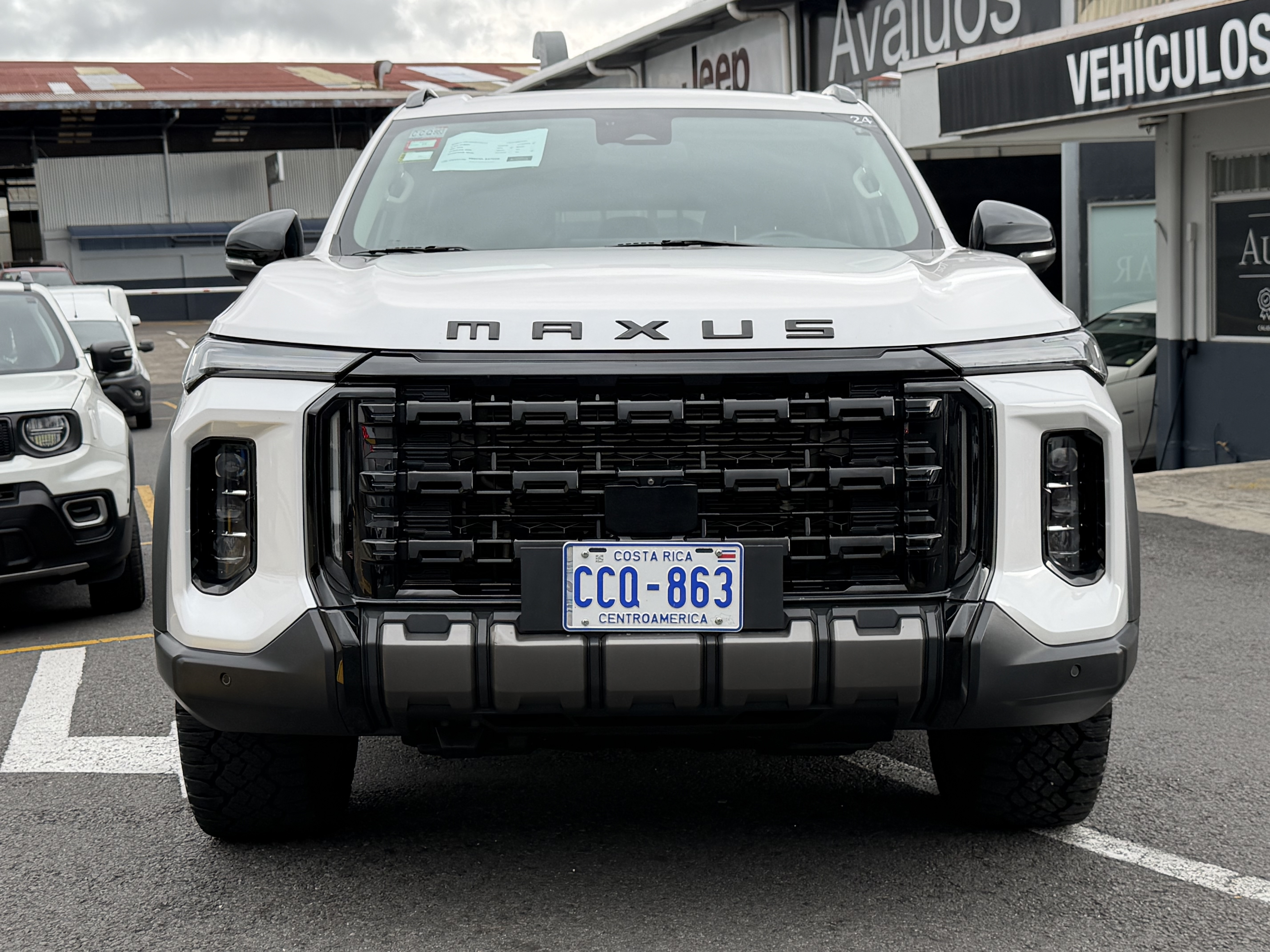 MAXUS D90