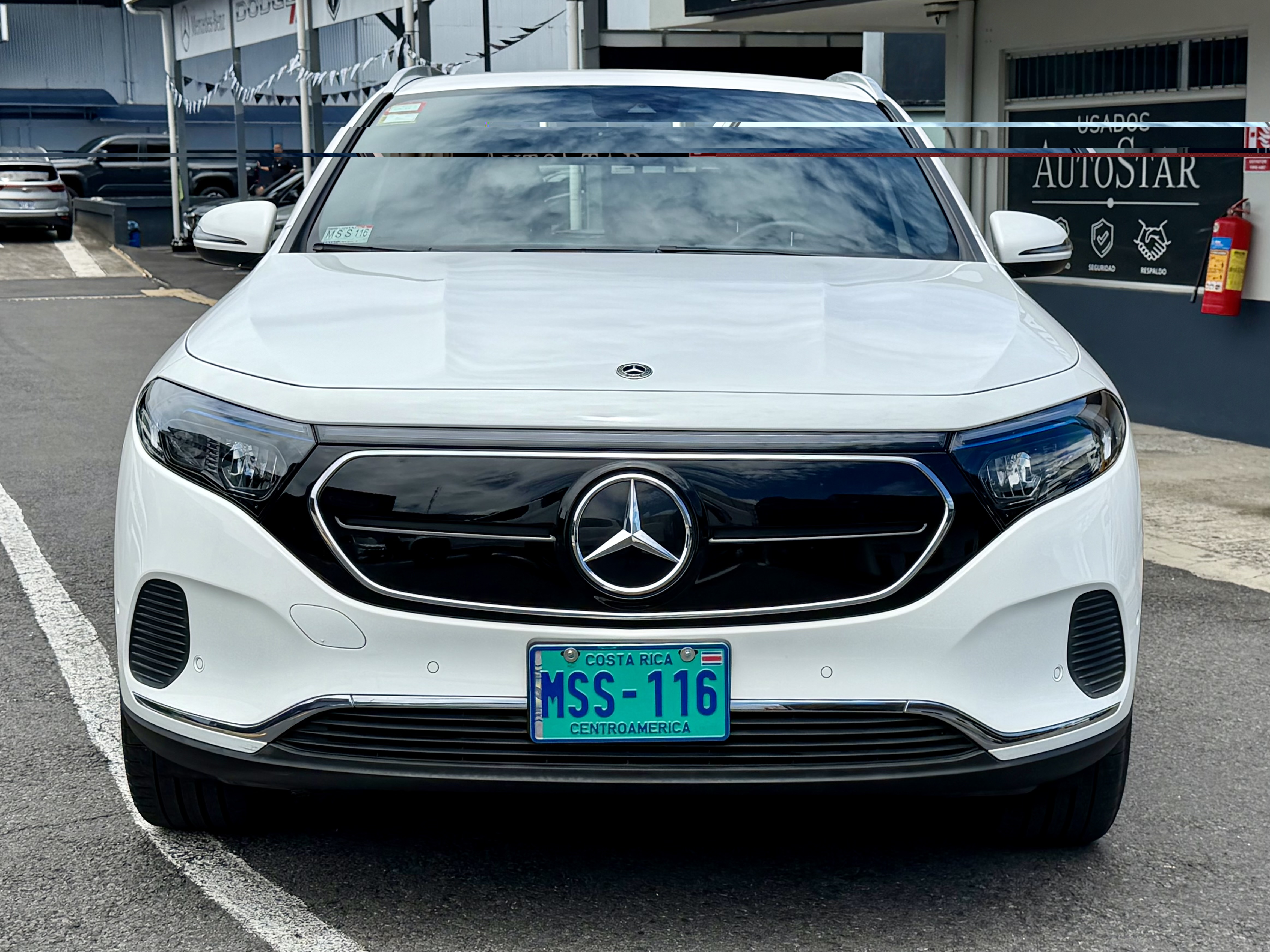 MERCEDES-BENZ EQA