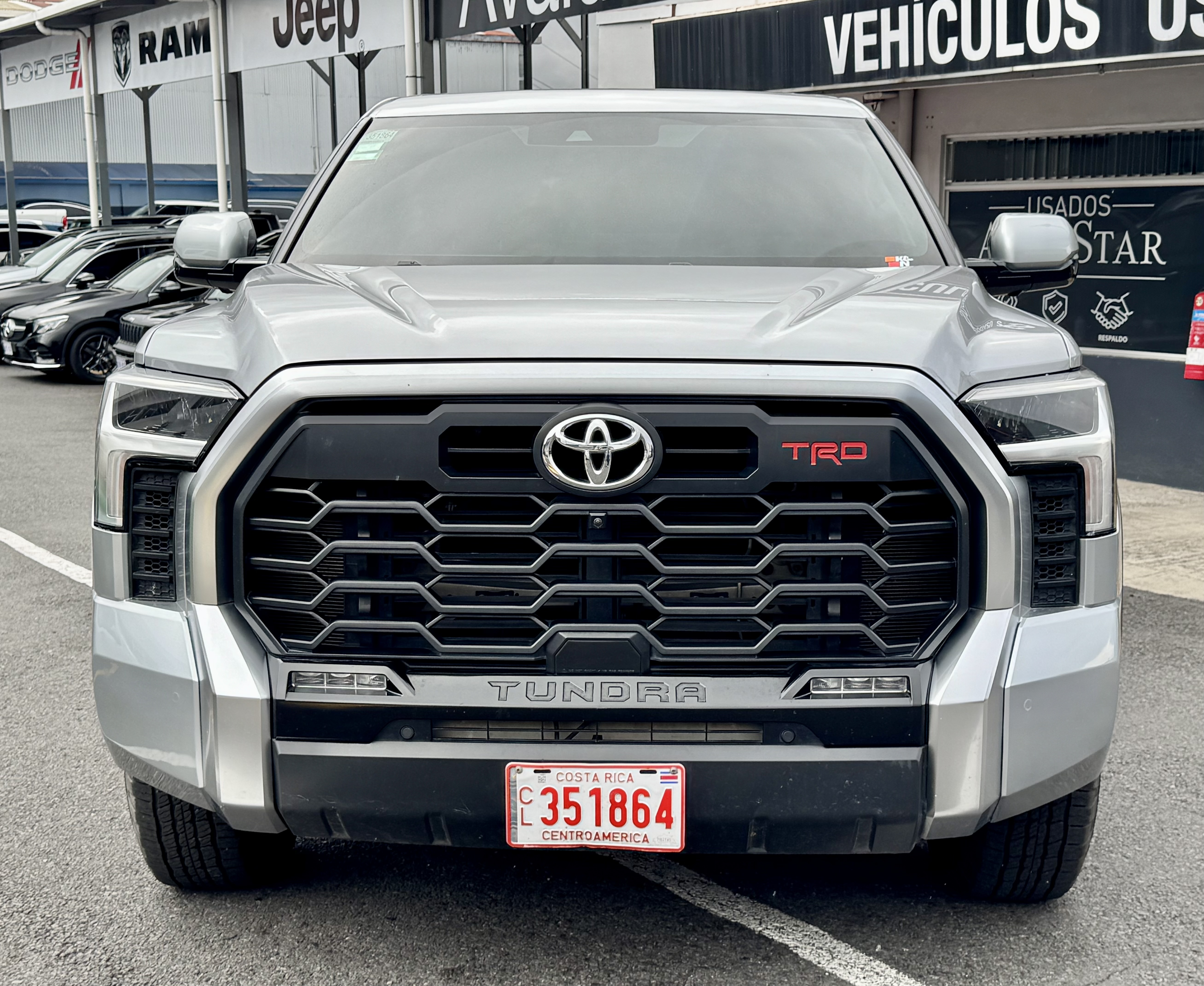 TOYOTA TUNDRA