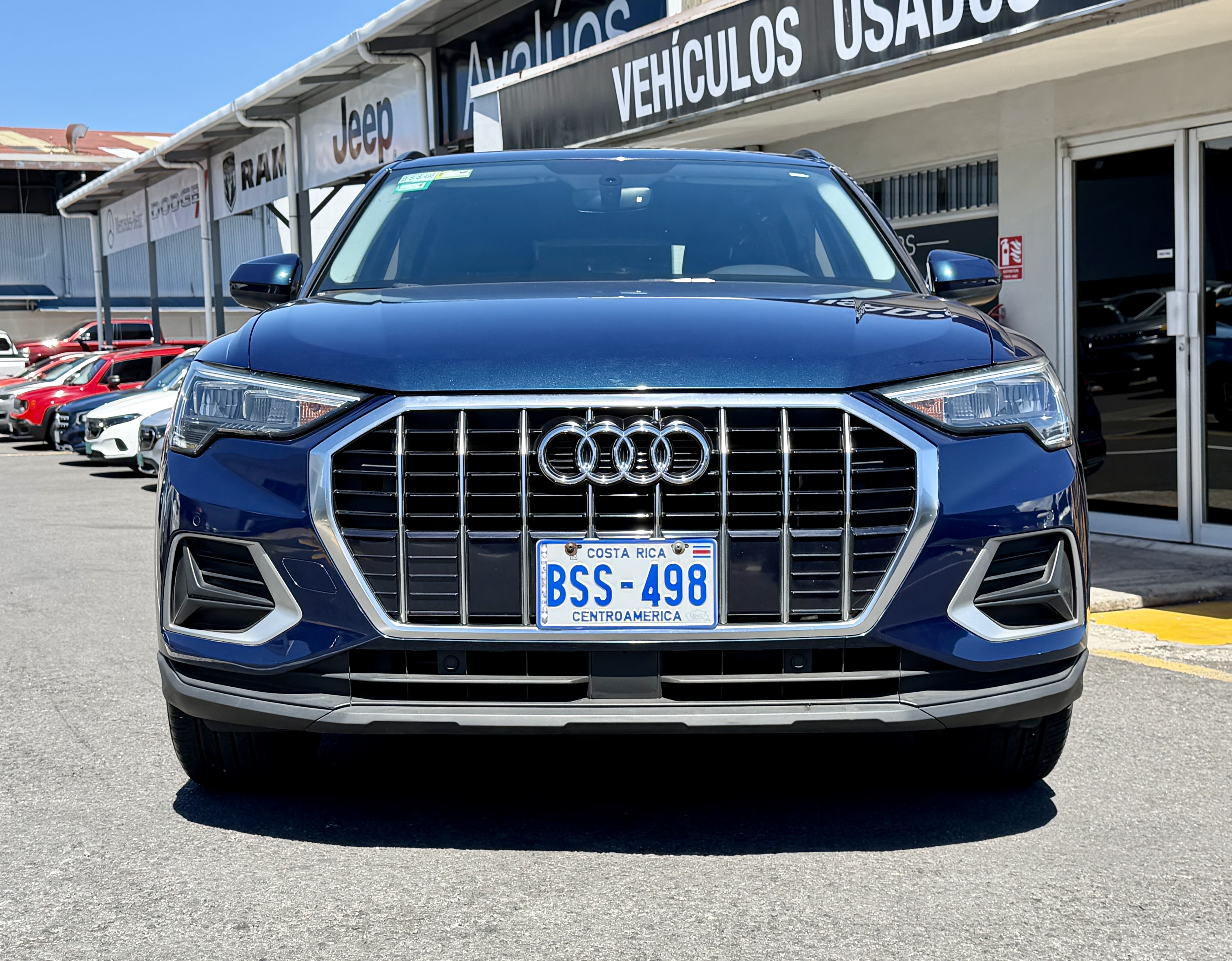 AUDI Q3