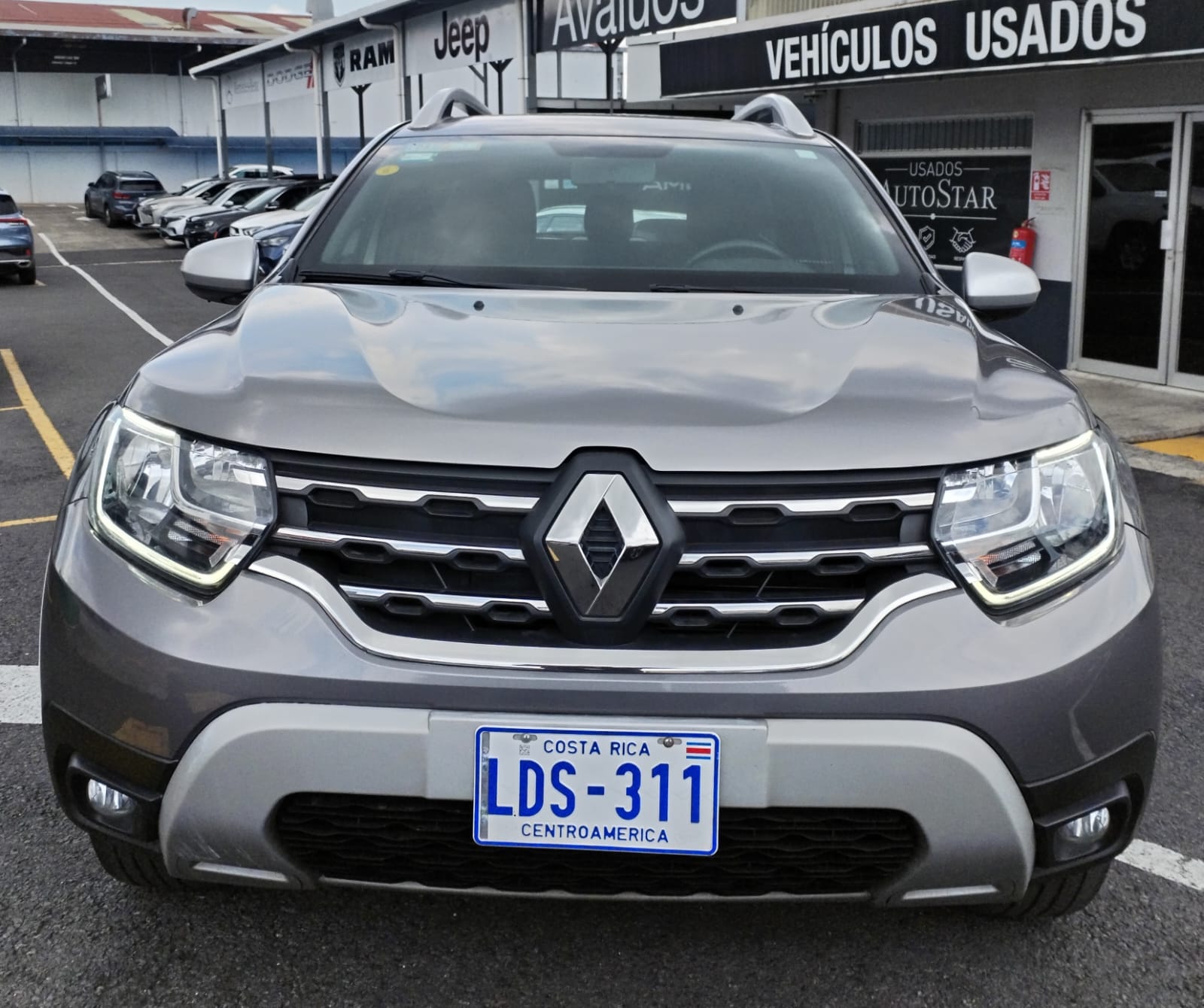 RENAULT DUSTER