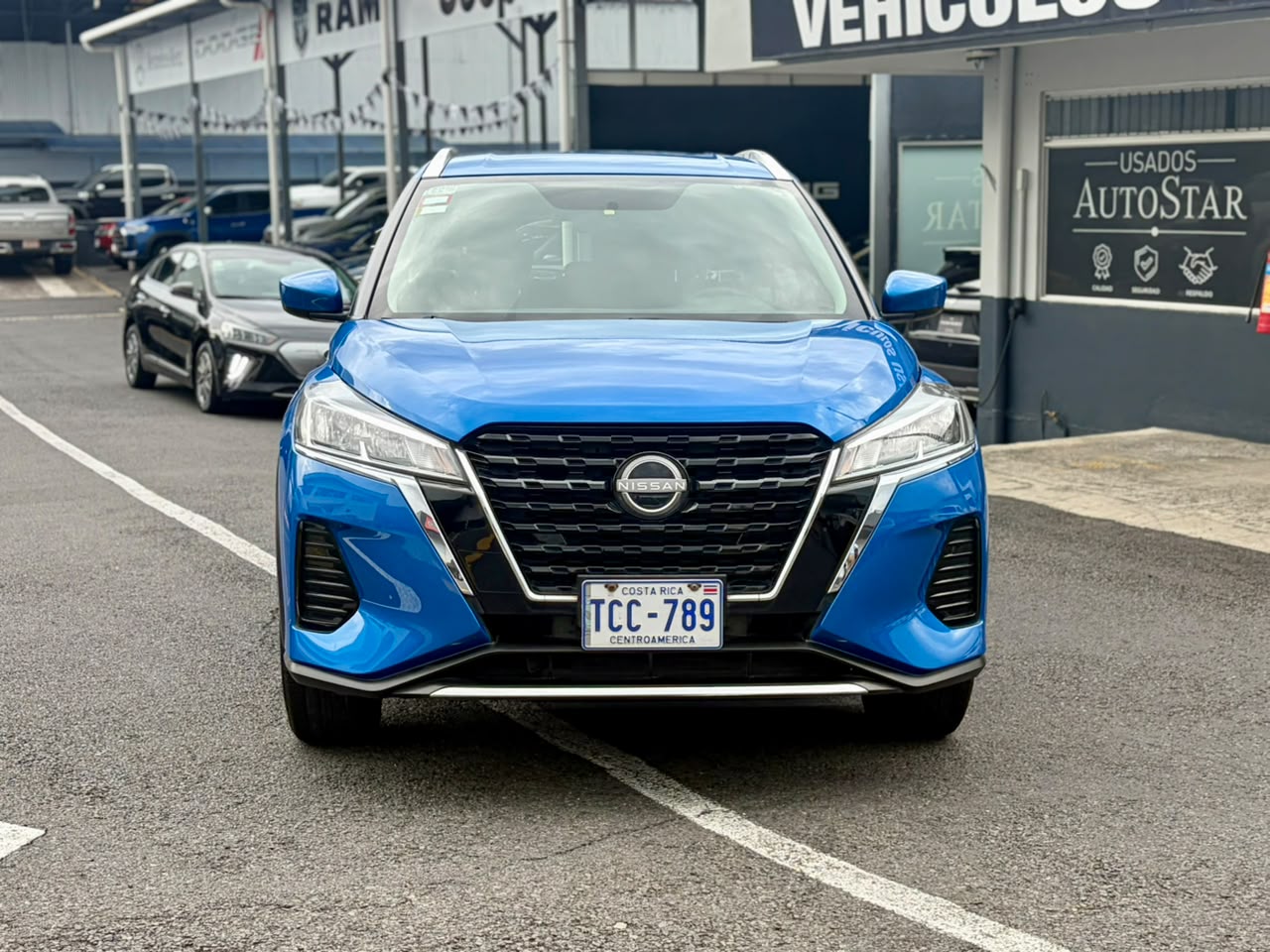 NISSAN KICKS
